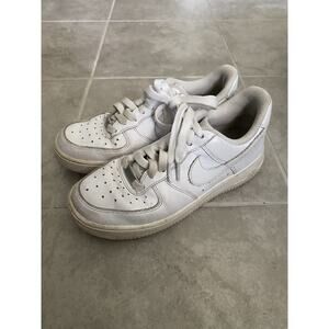 Nike Air Force 1 '07 Shoes Triple White DD8959-100 Women's Sz 6